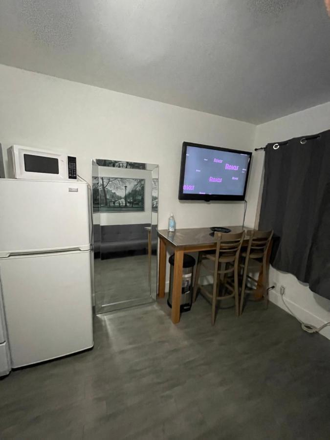 Trendy Pads In Hollywood Apartment Ngoại thất bức ảnh